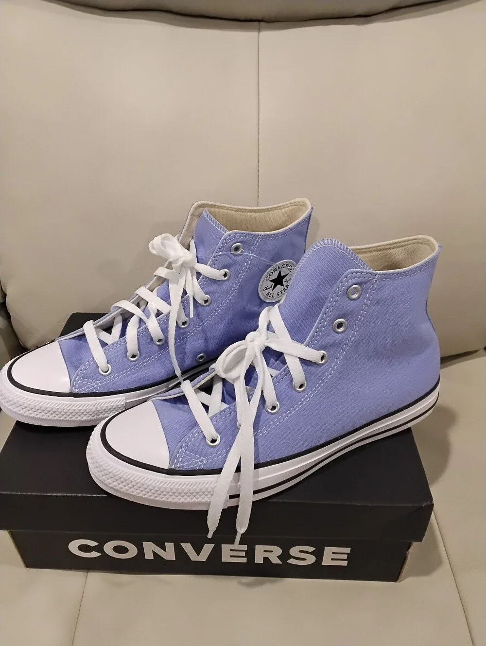 NWT Converse Very Peri 7 Hi-Top Sneakers